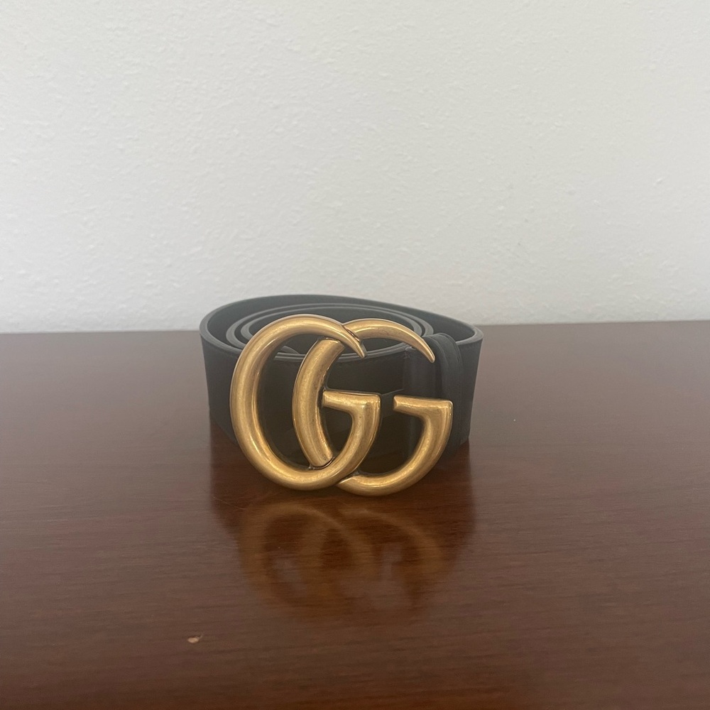 Gucci Black Leather Belt with Gold GG Emblem